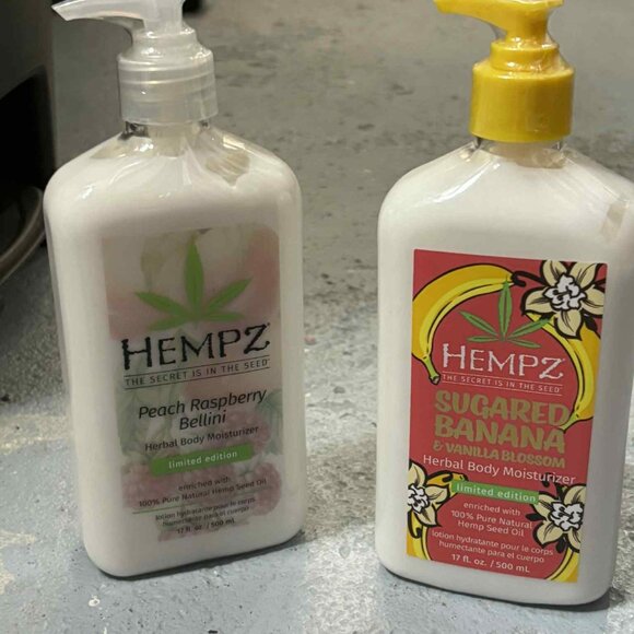 Hempz Other - BRAND NEW Hempz Body Lotion Moisturizer Bundle (Peach Raspberry, Sugared Banana)